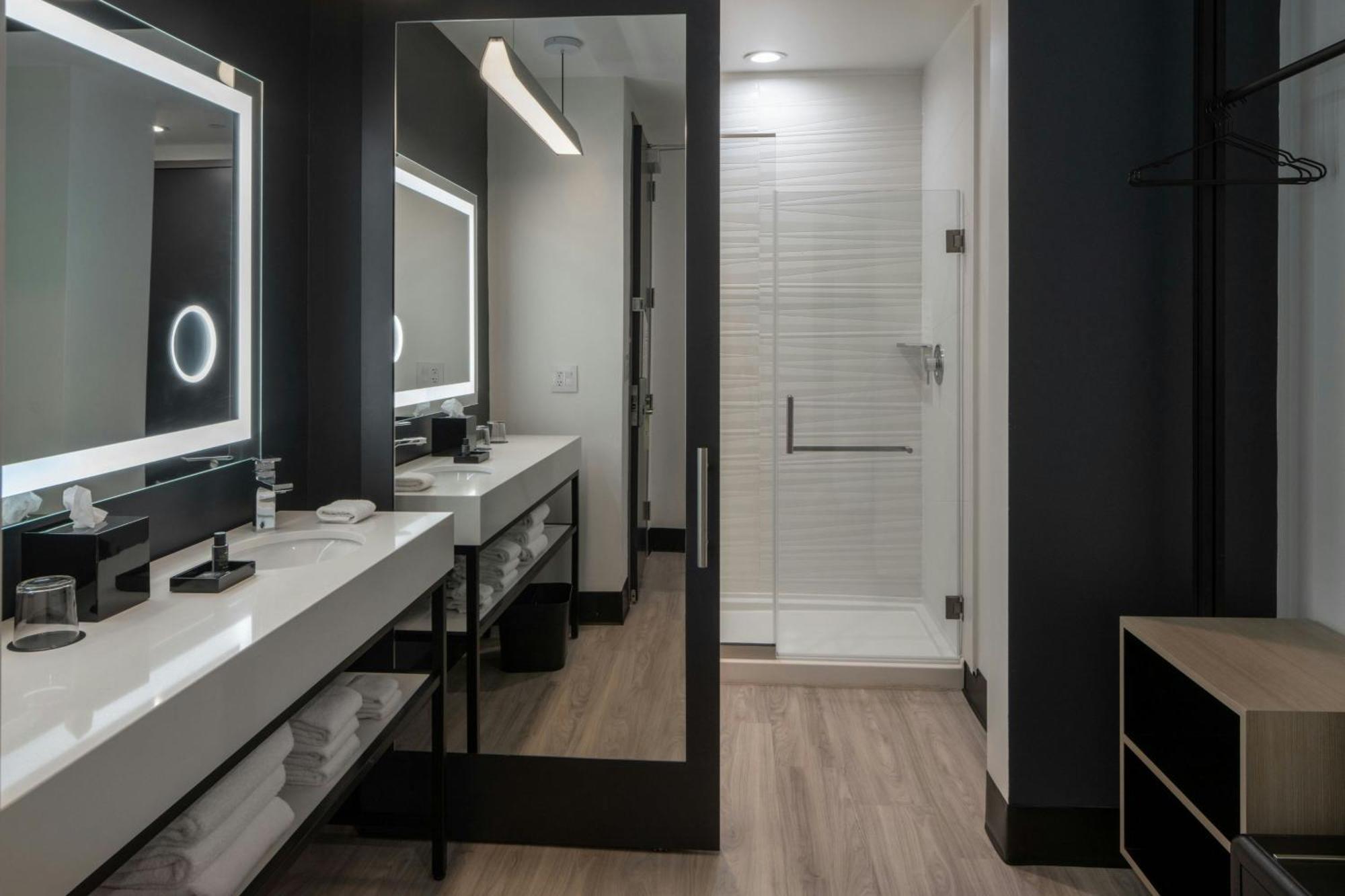 Отель Aloft Memphis Downtown Экстерьер фото